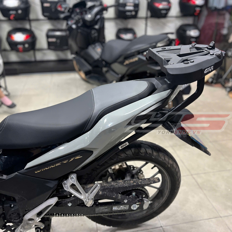 Baga Givi HRX Cho Honda Winner R