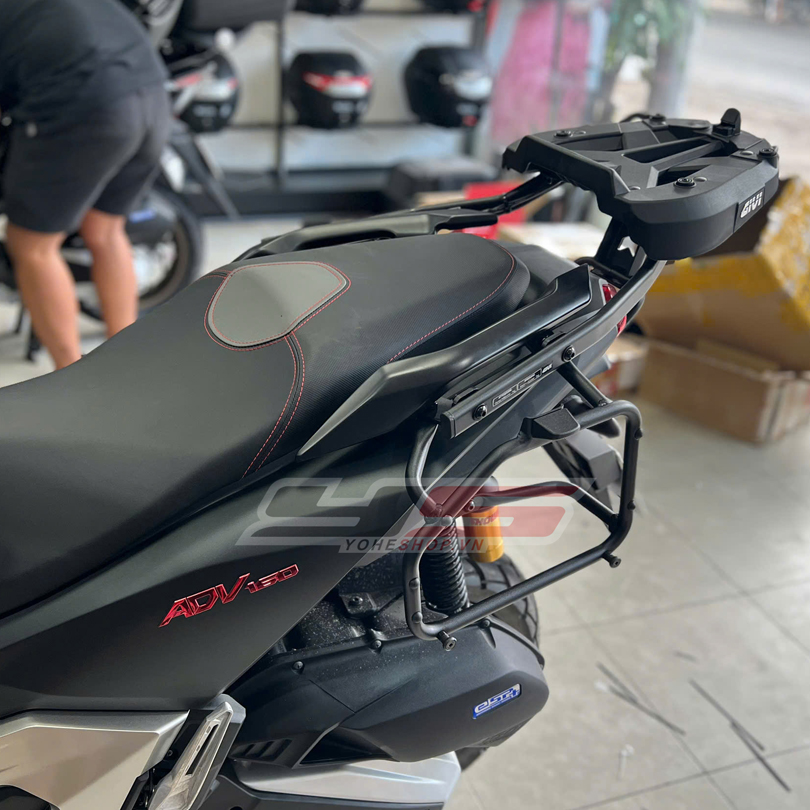 Baga Hông Givi Cho ADV 160 ( Không bao gồm baga sau)