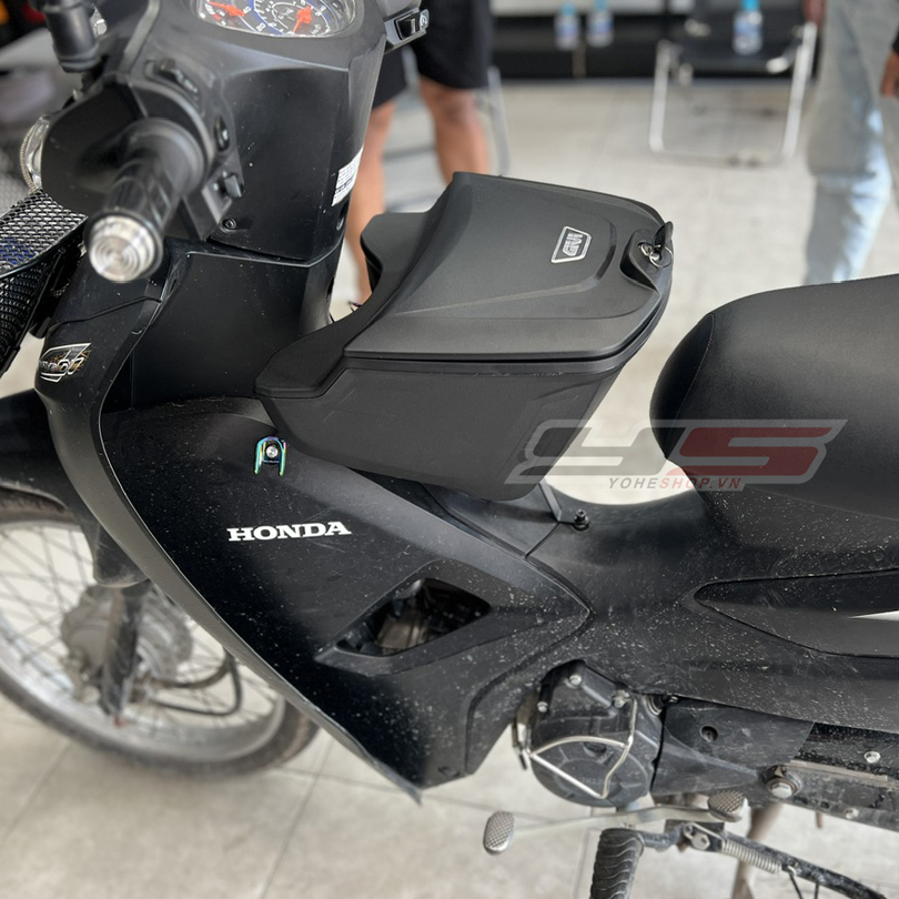 Thùng Giữa Givi G11N Cho Xe Wave Alpha 110